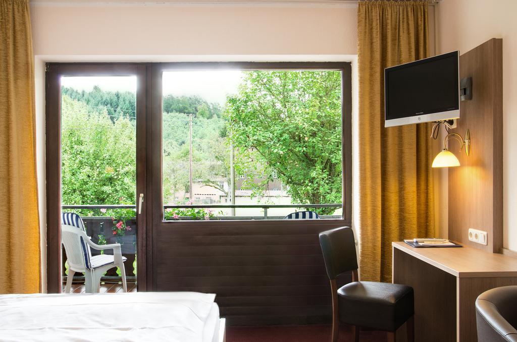 Gasthof & Landhotel Ohrnbachtal Weilbach Екстериор снимка