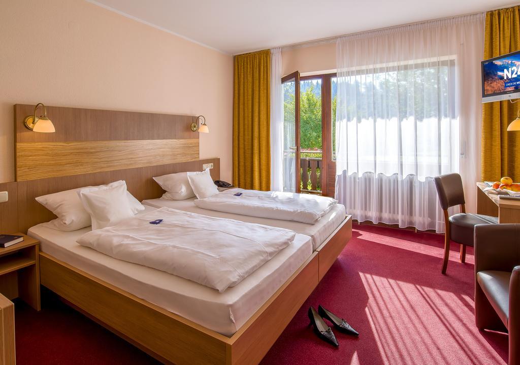 Gasthof & Landhotel Ohrnbachtal Weilbach Екстериор снимка